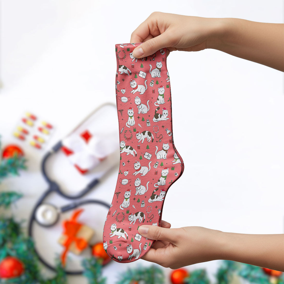 Christmas Cat Scrub Socks – Festive Nurse & Holiday Kitty Pattern – Cute Medical Uniform for Nurses, Vets and Healthcare Workers