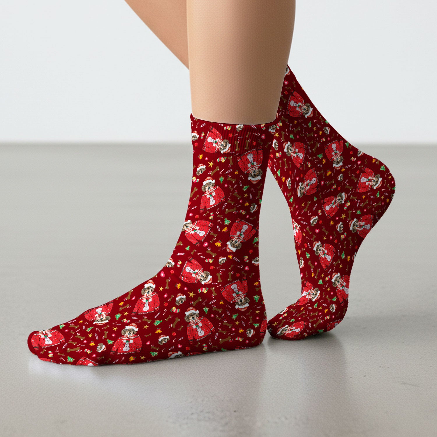 Funny Dog Christmas Socks – Cute Puppy in Santa Outfit Pattern – Festive Holiday Medical Uniform For Nurses And Pet Lovers
