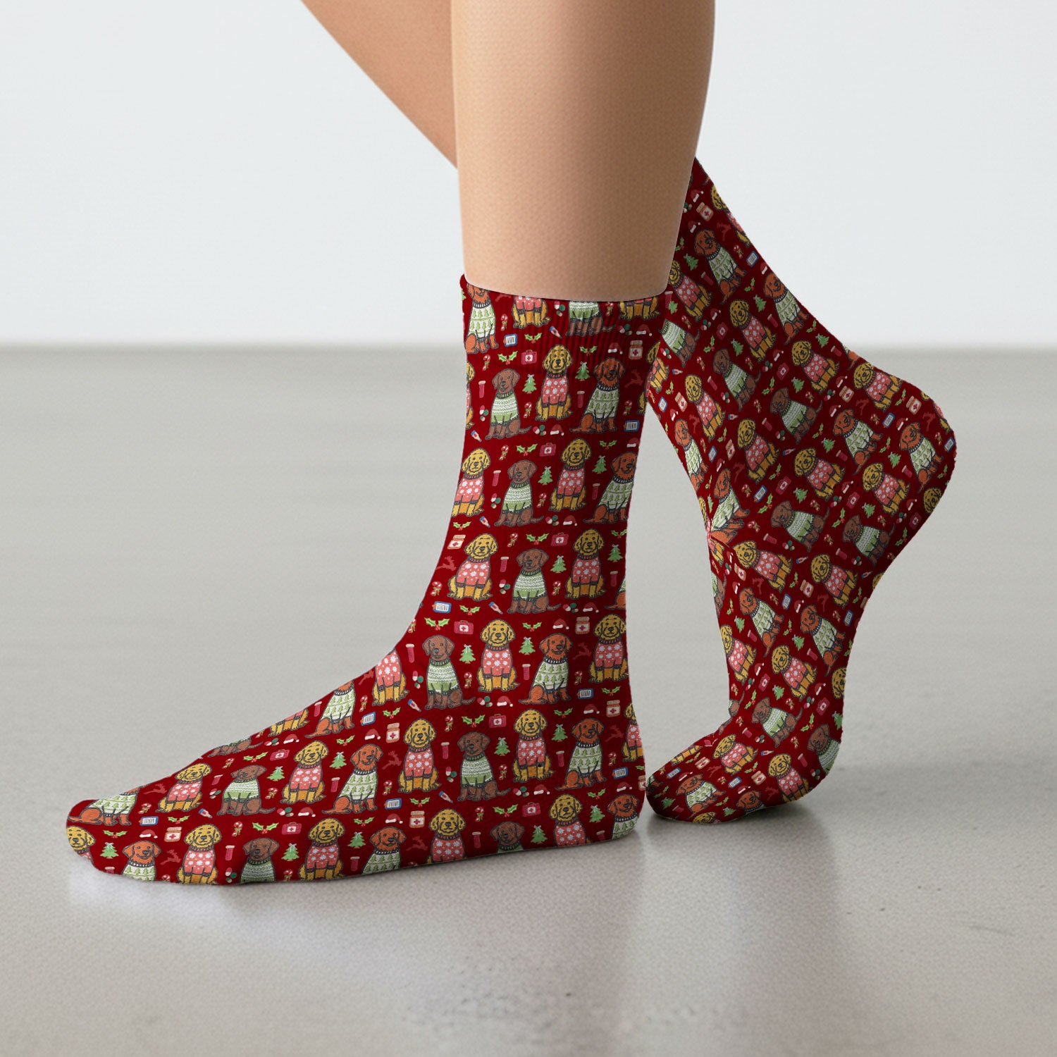 Golden Retriever Christmas Scrub Socks, Cute Holiday Dog Nurse Pattern Sock, Breathable Fabrics Nursing Uniform