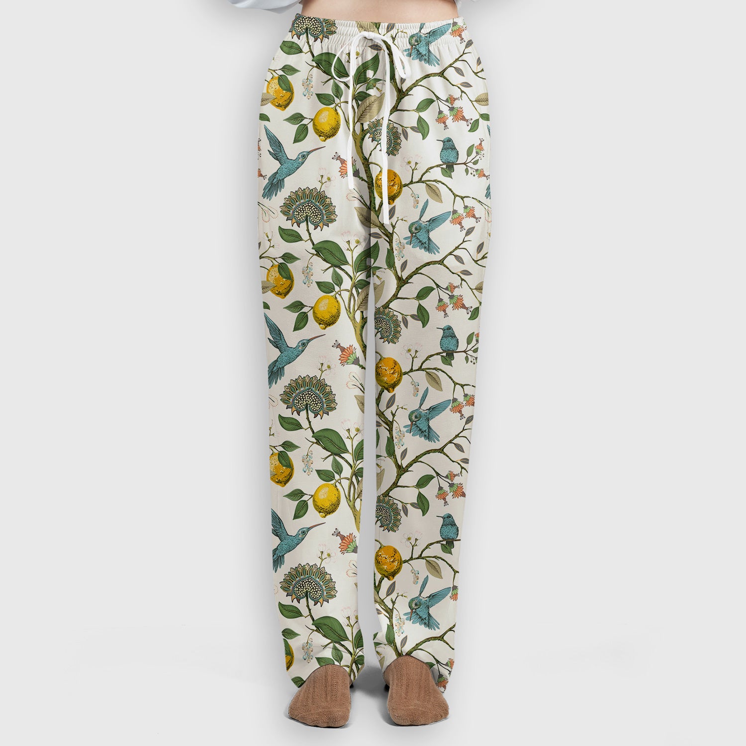 Cute Hummingbird Lemon Floral Pattern Scrub Set, Scrub Pants and V Neck Top