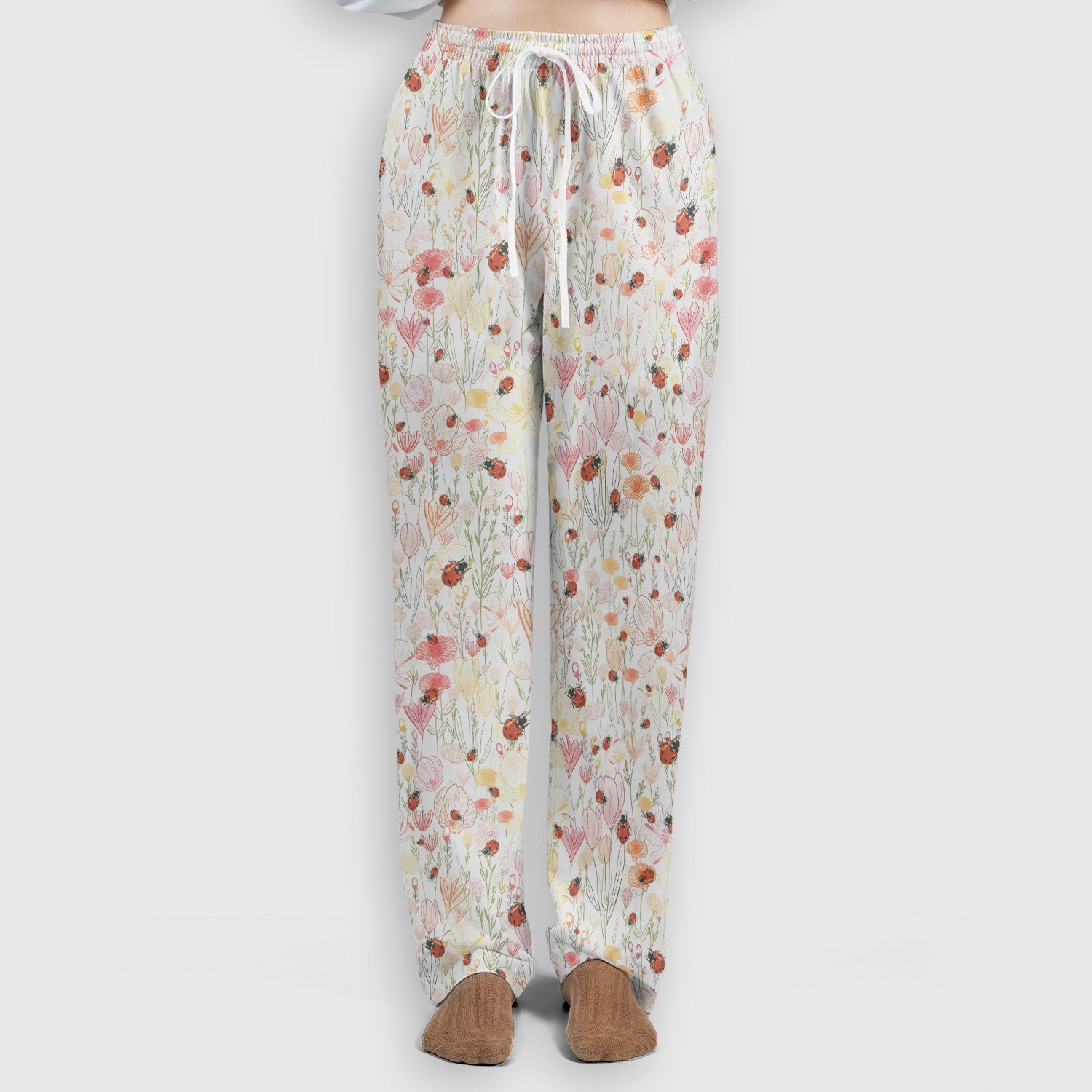 Cute Nurse Wildflower Ladybug Garden Pattern Scrub Set, Scrub Pants and V Neck Top