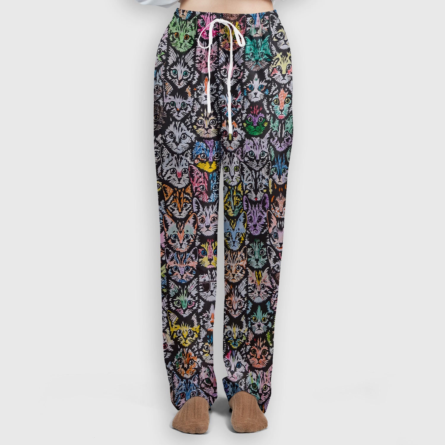 Colorful Cat Faces Pattern Scrub Set, Artistic Kitty Portrait Print, Scrub Pants and V Neck Top