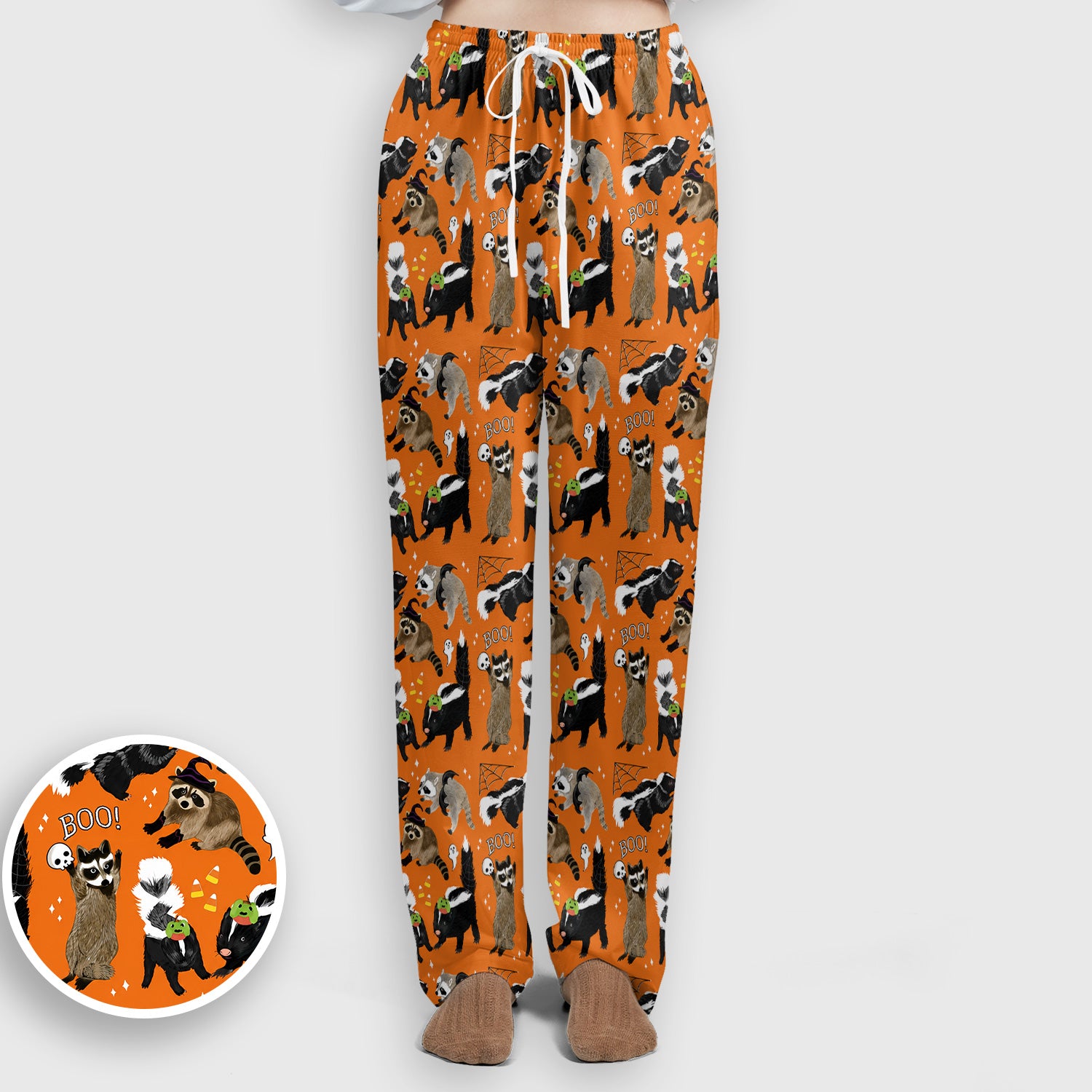 Halloween Wildlife with Skunk Raccoon Pattern Scrub Set, Scrub Pants and V Neck Top