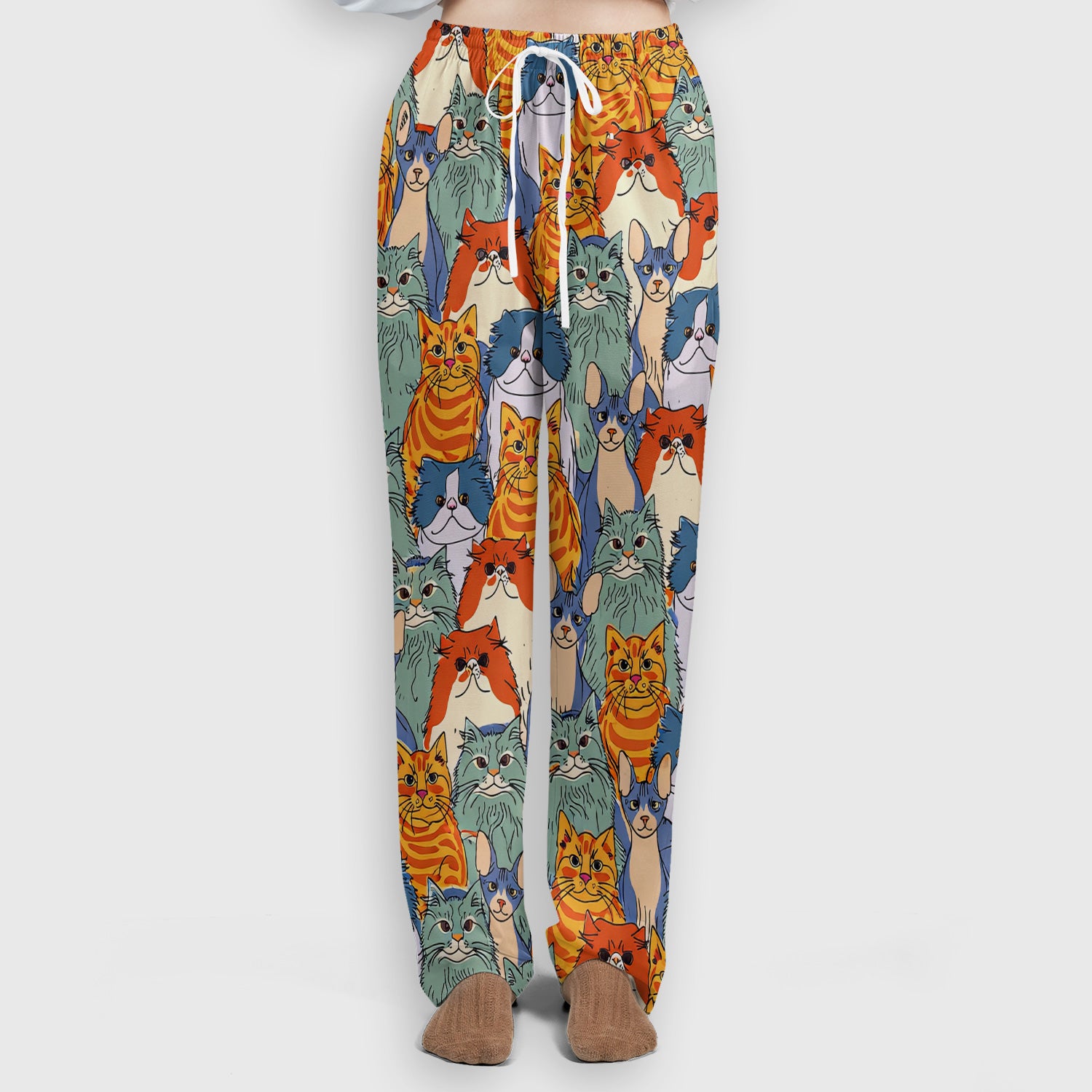 Cute Multicolor Cat Faces Illustration Pattern Scrub Set, Scrub Pants and V Neck Top