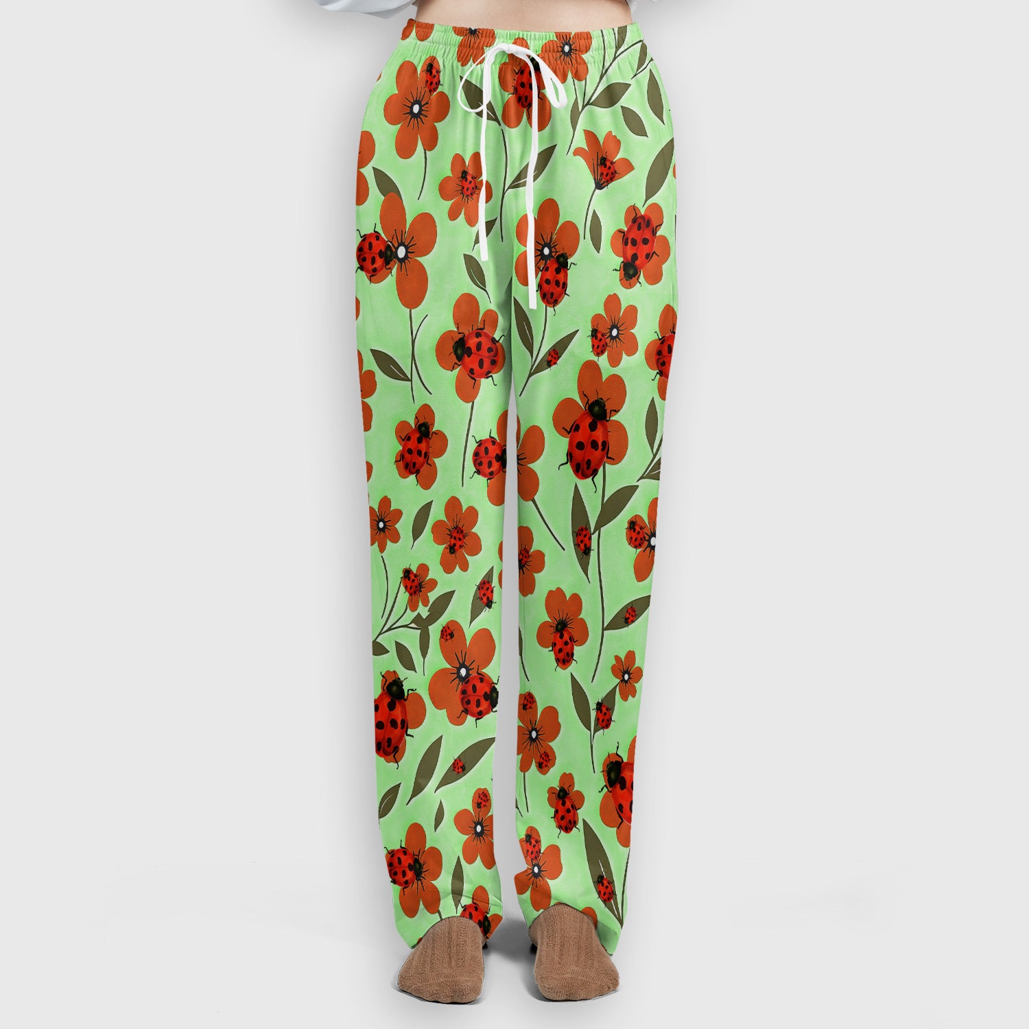 Ladybug on Orange Floral Garden Pattern Scrub Set, Breathable Med Uniform