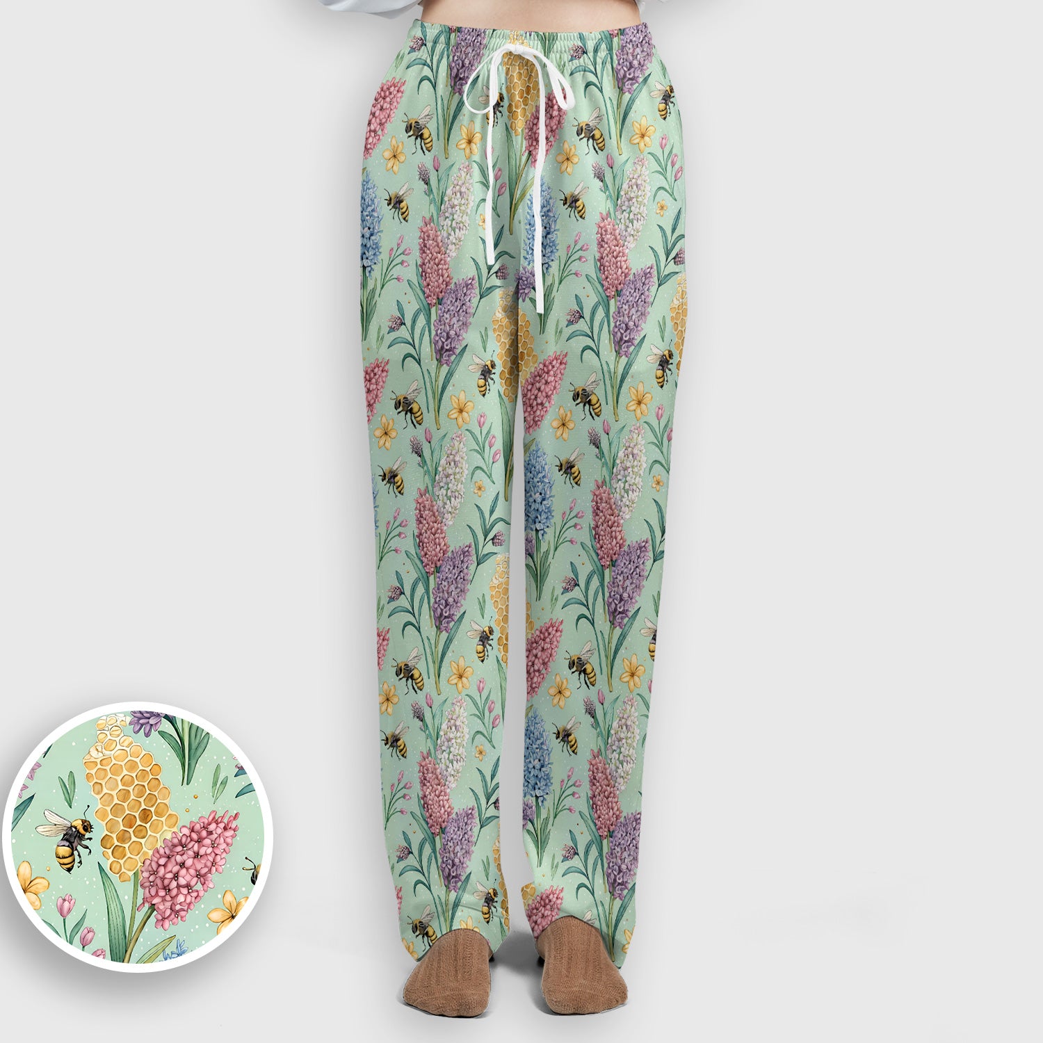 Pastel Wildflower Honeybee Pattern Scrub Set, Scrub Pants and V Neck Top