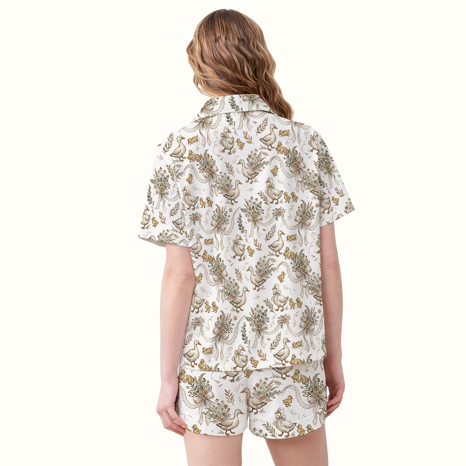 Vintage Duck Family Ribbon Floral Pattern Nurse Pajama Set, Soft Breathable Fabric Comfortable Sleepwear