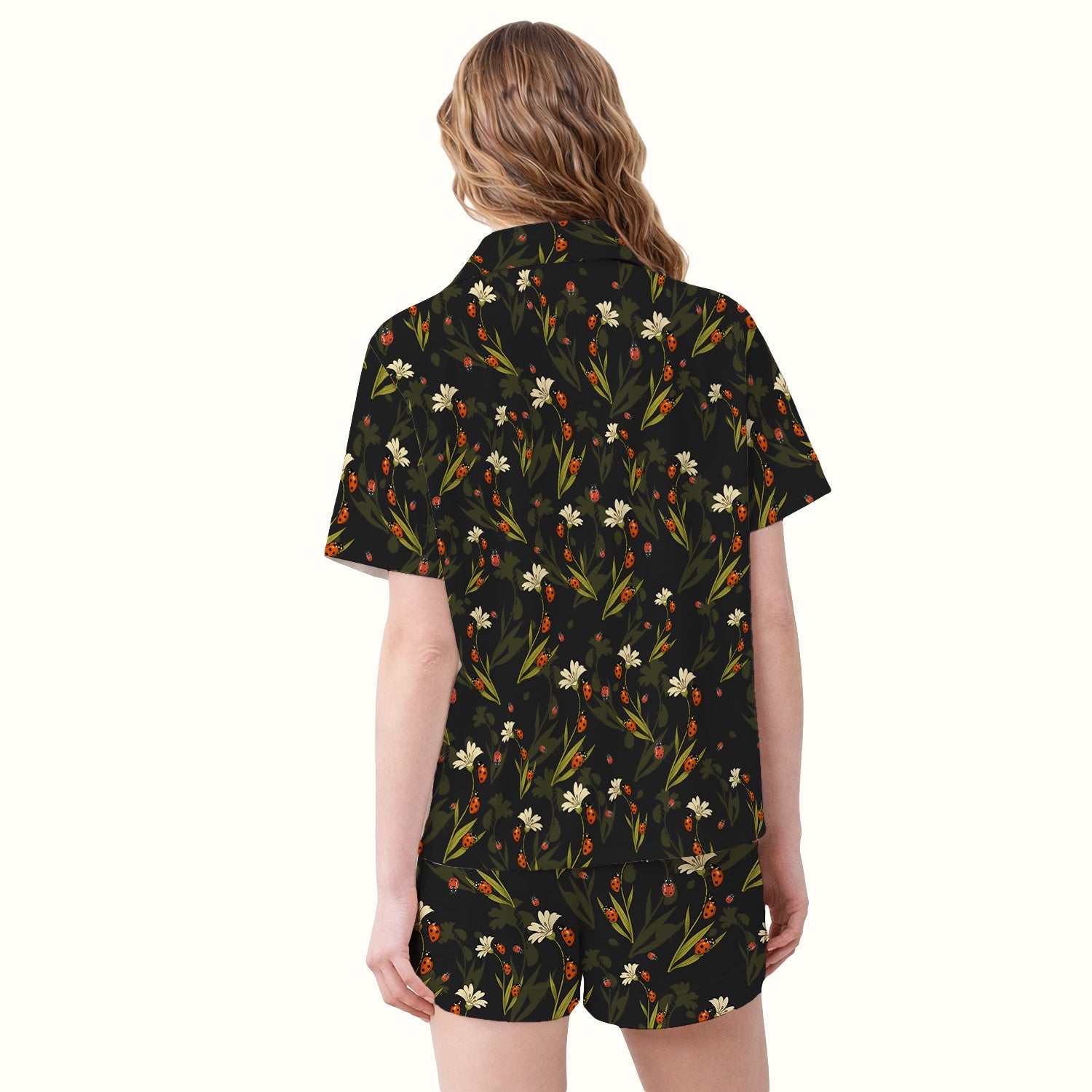 Fresh Daisy Ladybug Garden Pattern Pajama Set, Breathable Fabrics Uniform