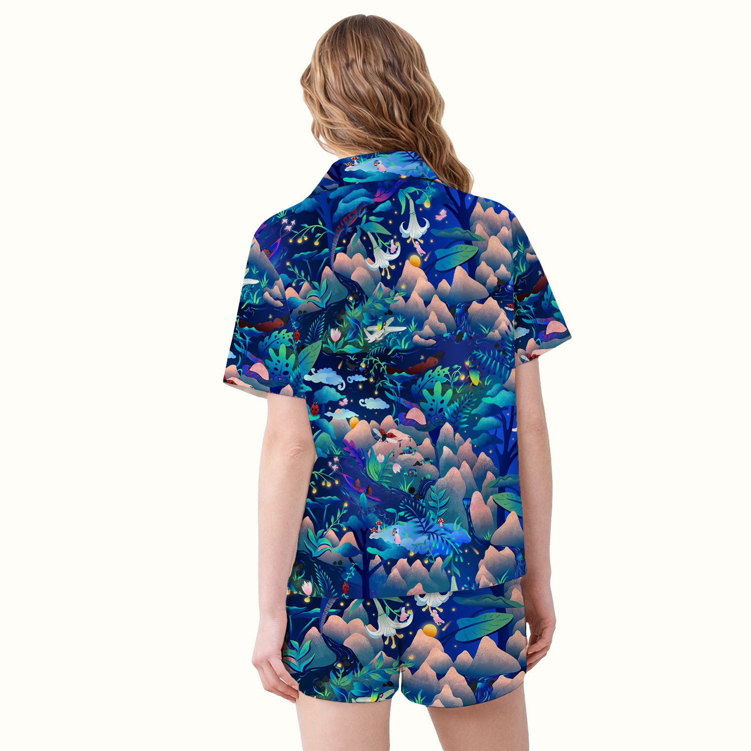 Whimsical Mountain Bug Print Pajama Set, Soft Breathable Fabric Comfortable Sleepwear