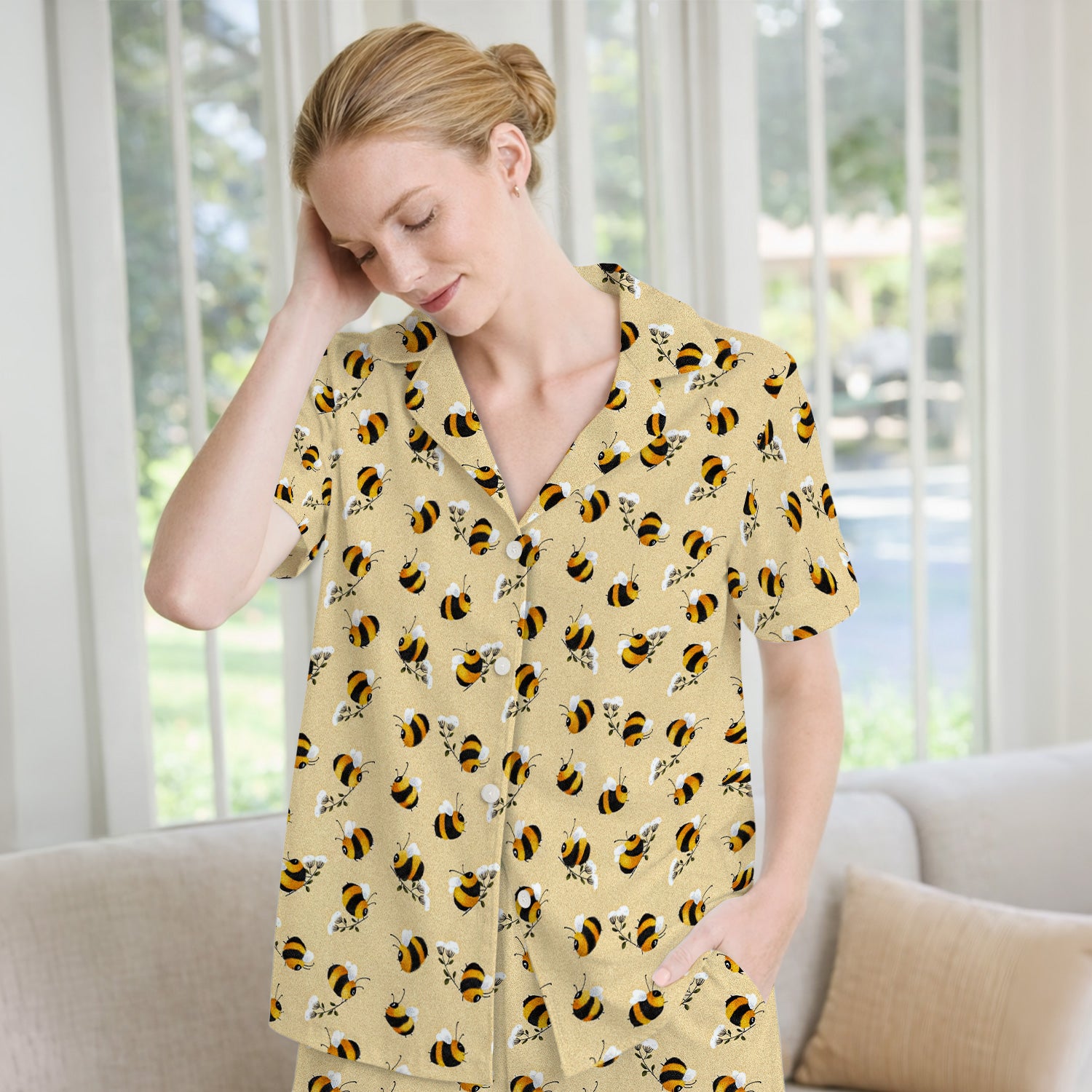Cute Bumble Bee Blossom Pattern Pajama Set, Soft Breathable Fabric Comfortable Sleepwear