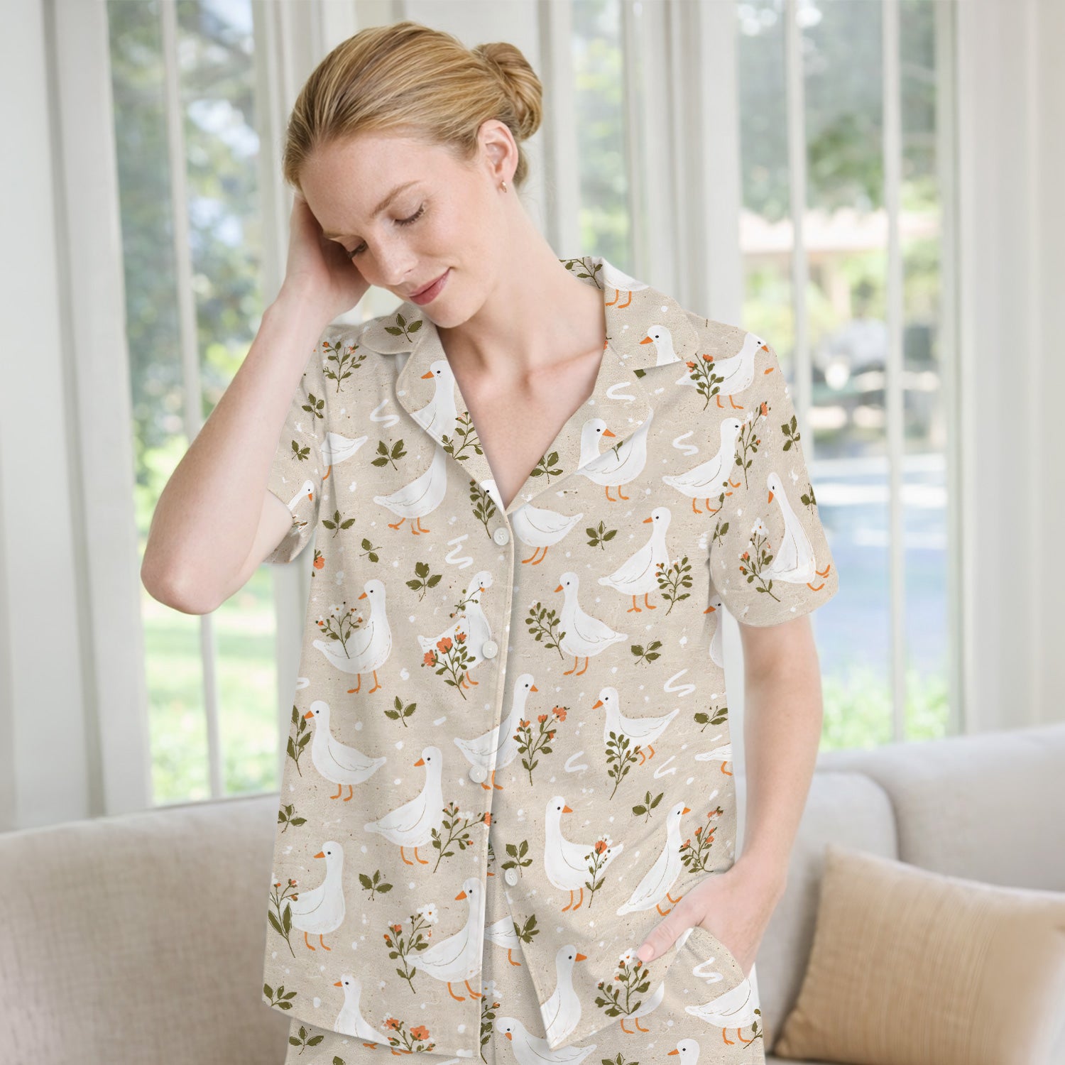 White Goose Floral Meadow Pattern Pajama Set, Soft Breathable Fabric Comfortable Sleepwear