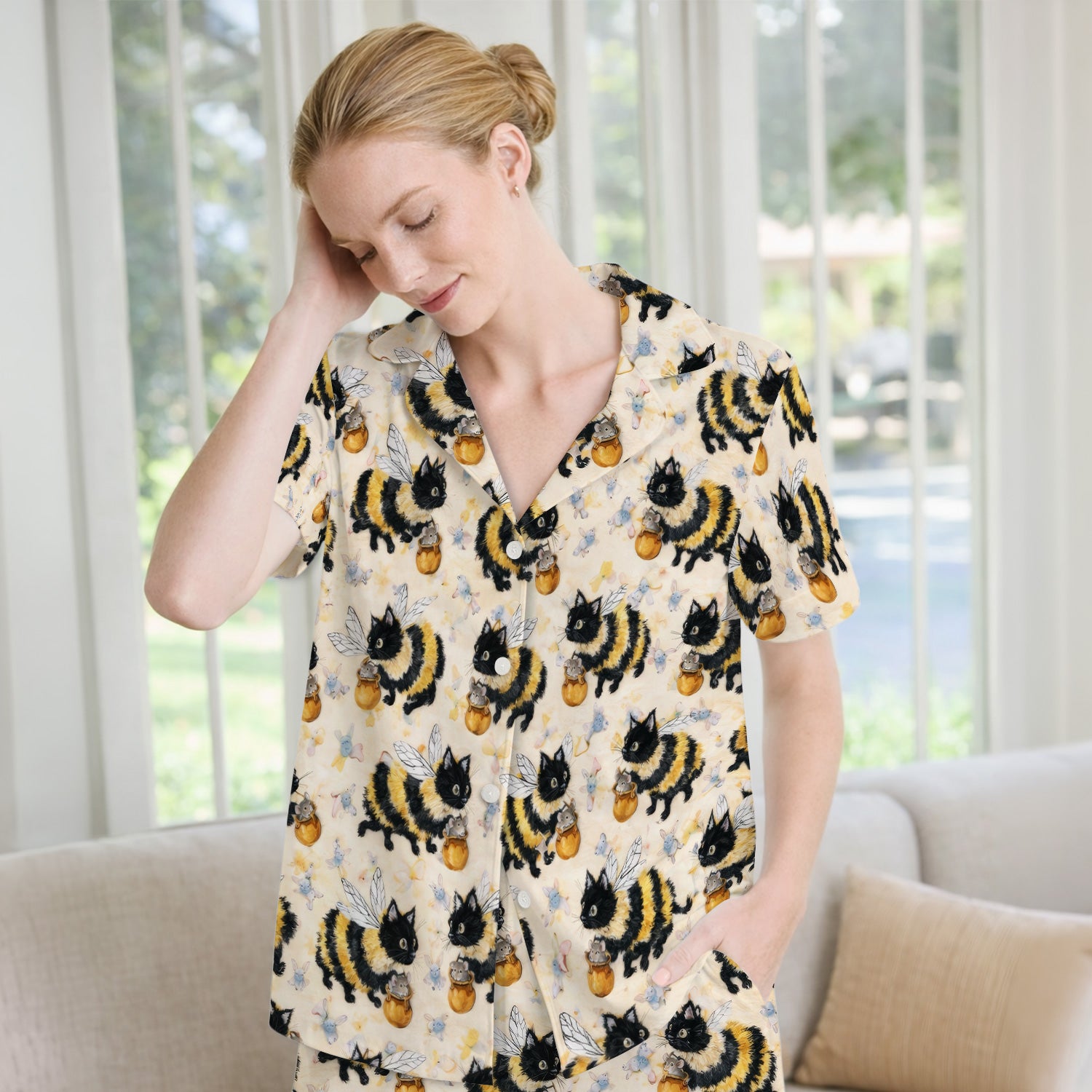 Adorable Nurse Bumblebee Cat Honey Jar Winged Pattern Pajama Set, Soft Breathable Fabric Comfortable Sleepwear