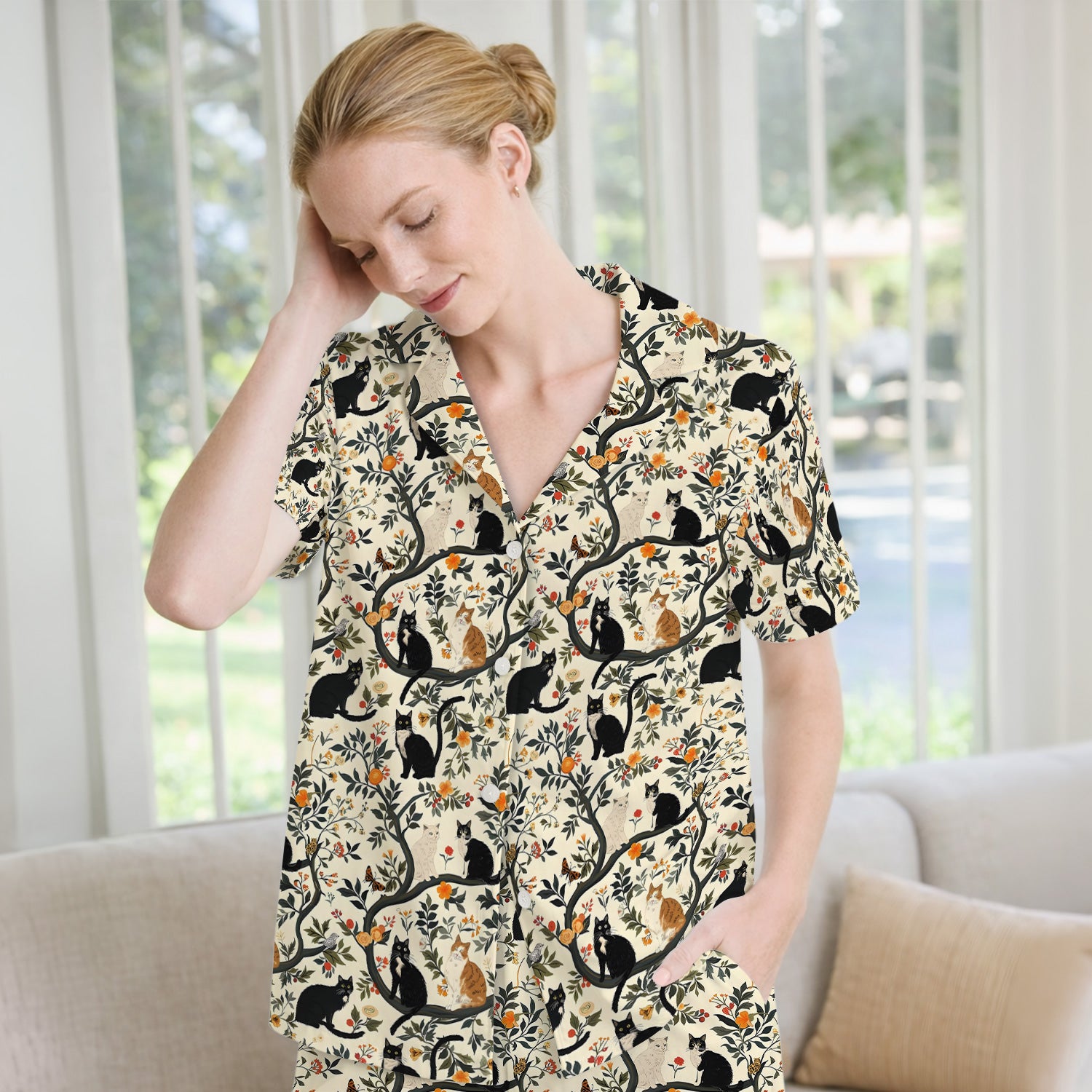 Vintage Black Cat Floral Pattern Pajama Set, Soft Breathable Fabric Comfortable Sleepwear