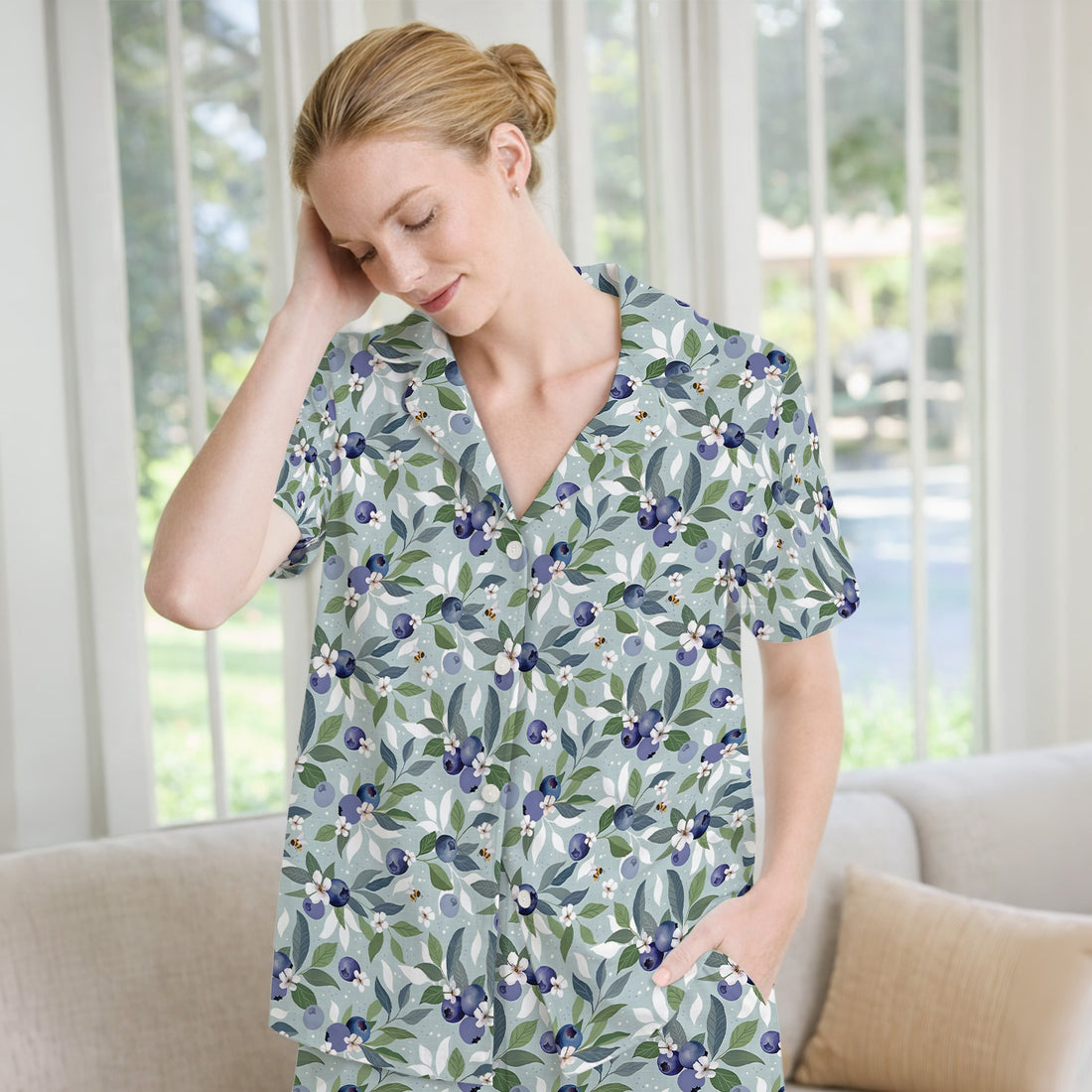 Fresh Blueberry Blossom Garden Pattern Nurse Pajama Set, Soft Breathable Fabric Comfortable Sleepwear