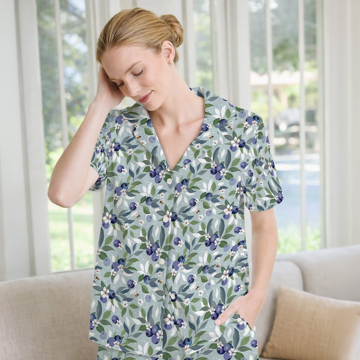 Fresh Blueberry Blossom Garden Pattern Nurse Pajama Set, Soft Breathable Fabric Comfortable Sleepwear