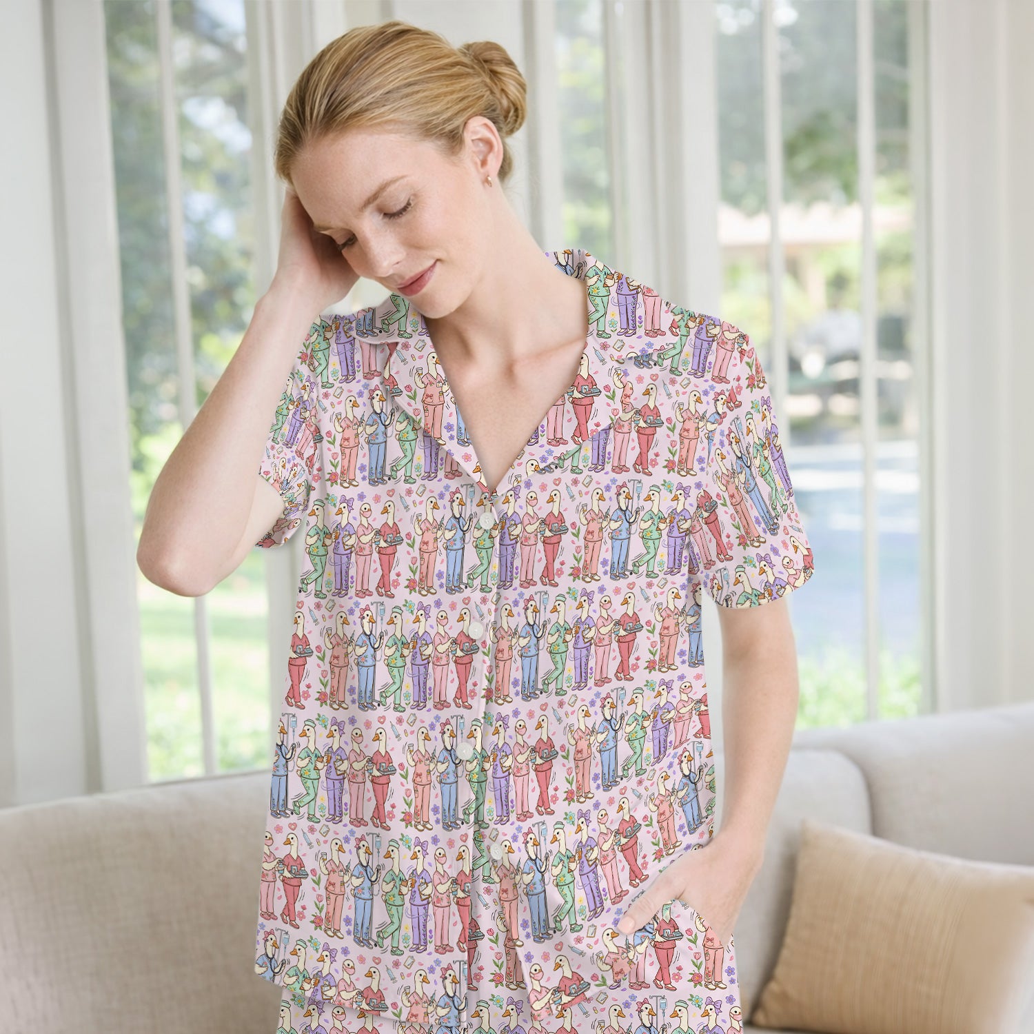 Goose Characters Floral Medical Team Uniform Pattern Pajama Set, Breathable Fabrics Uniform