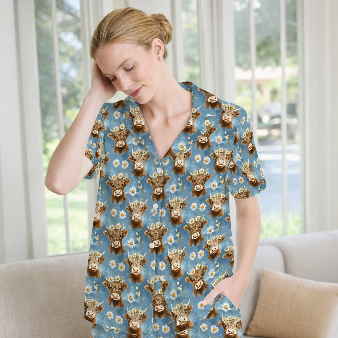 Highland Cow Daisy Flower Pattern Pajama Set, Soft Breathable Fabric Comfortable Sleepwear