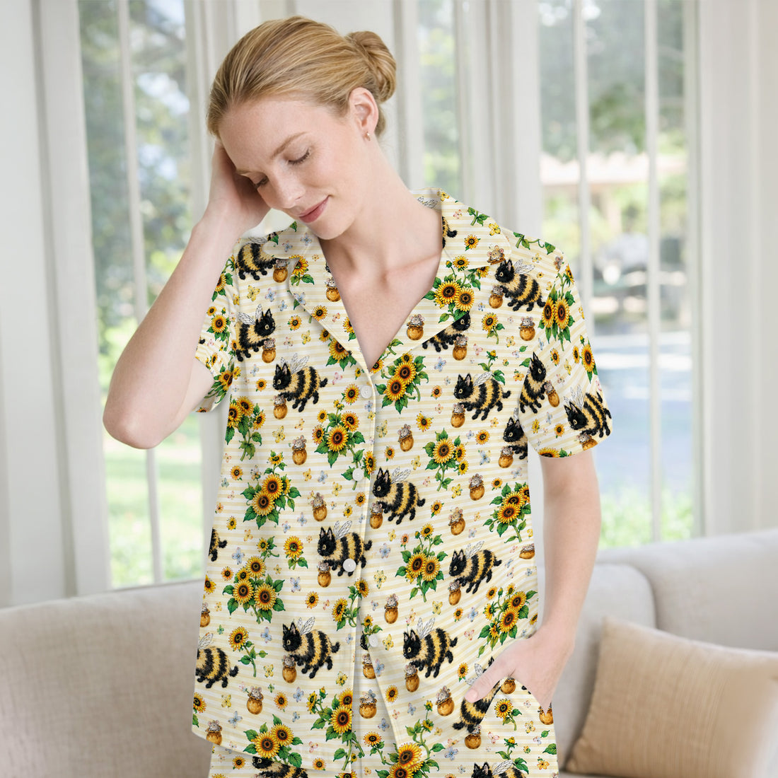 Cute Bumblebee Cat Sunflower Pattern Pajama Set, Soft Breathable Fabric Comfortable Sleepwear