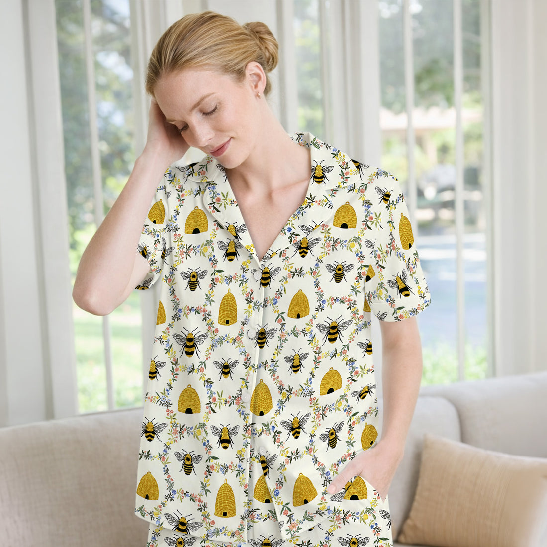Honey Bee Beehive Floral Print Pajama Set, Soft Breathable Fabric Comfortable Sleepwear