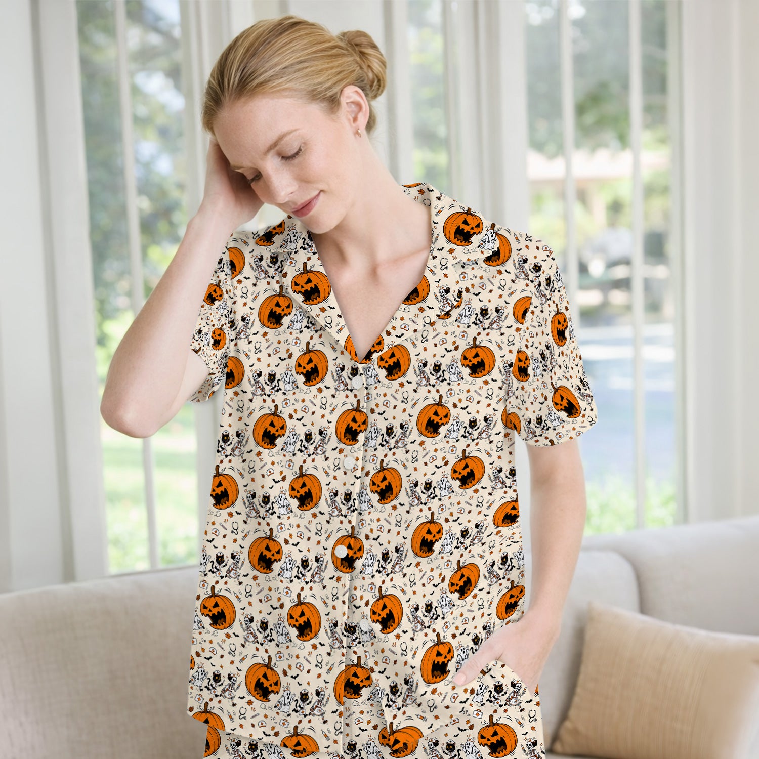 Funny Halloween Pumpkin Chasing Nurses Pajama Set, Soft Breathable Fabric Comfortable Sleepwear
