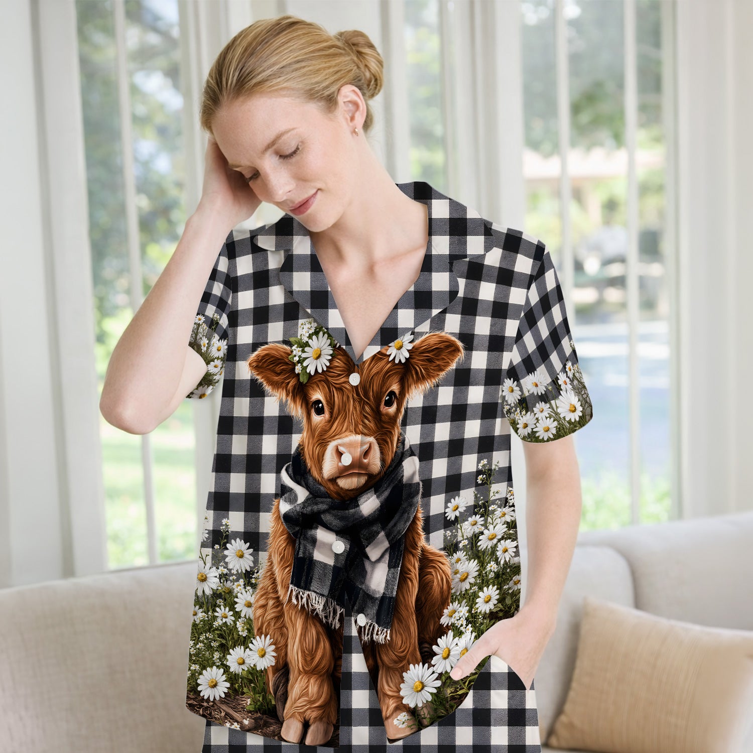 Highland Cow Daisy Pattern Pajama Set, Soft Breathable Fabric Comfortable Sleepwear