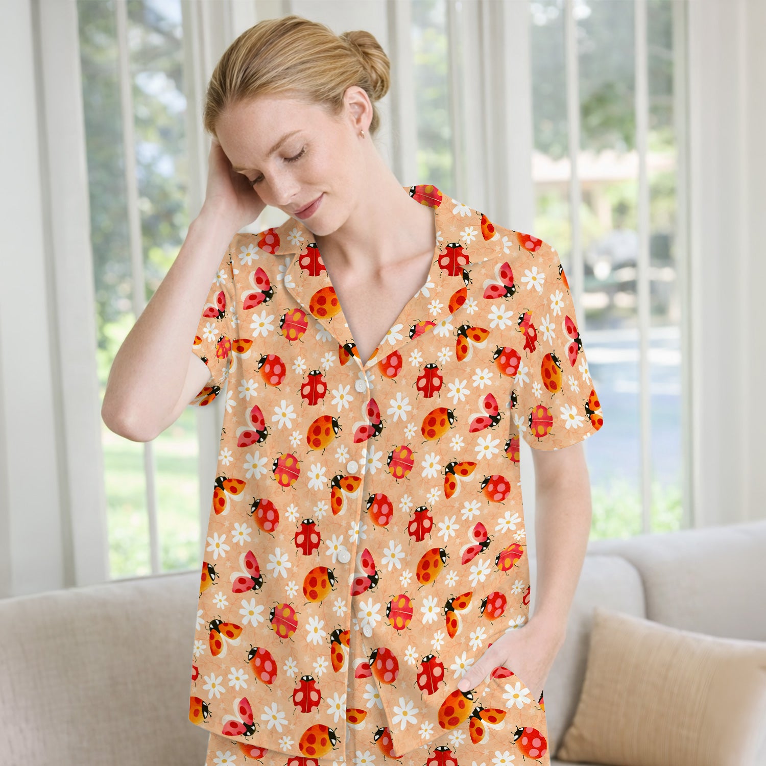 Ladybug Daisy Floral Pattern Pajama Set, Soft Breathable Fabric Comfortable Sleepwear