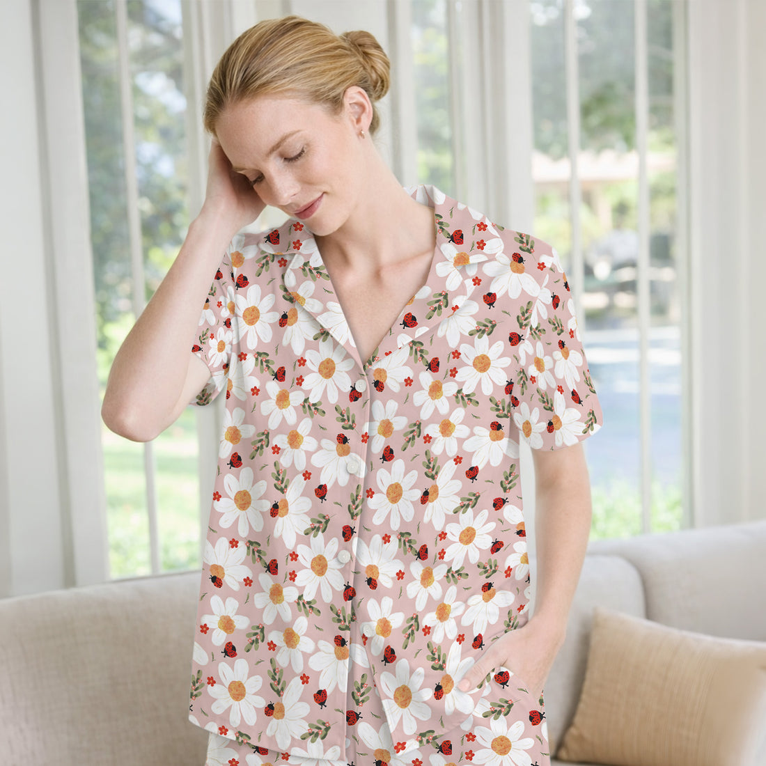 Daisy Ladybug Garden Blossom Pattern Pajama Set, Soft Breathable Fabric Comfortable Sleepwear