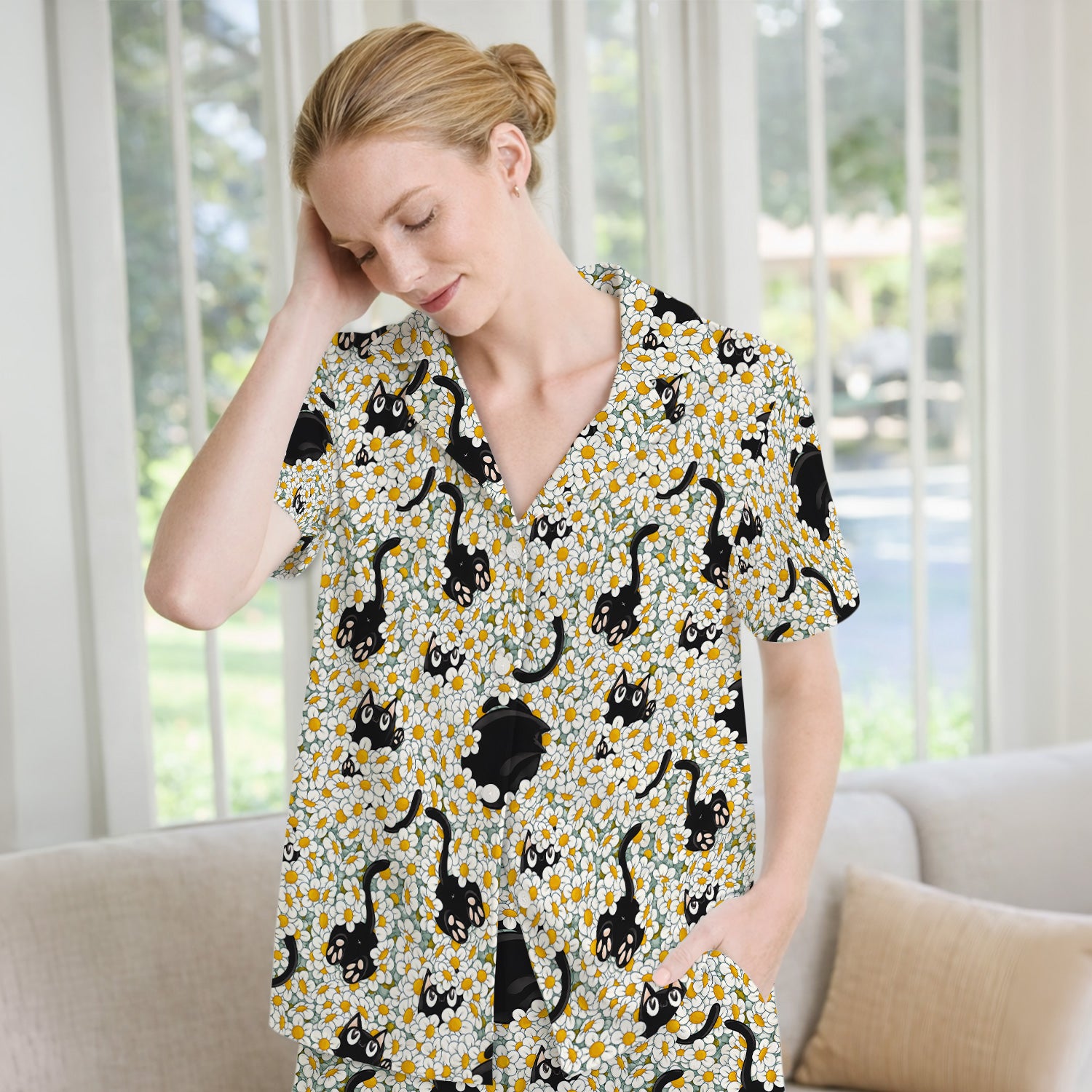 Daisy Black Cat Nurse Pattern Pajama Set, Soft Breathable Fabric Comfortable Sleepwear