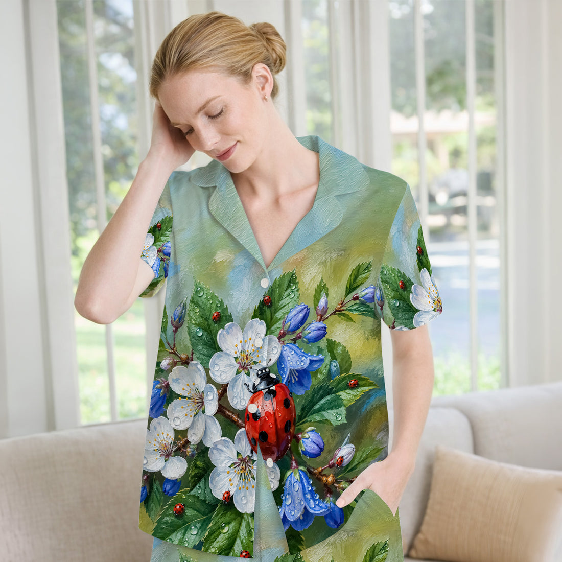Cute Ladybug Blossom Garden Pattern Pajama Set, Soft Breathable Fabric Comfortable Sleepwear