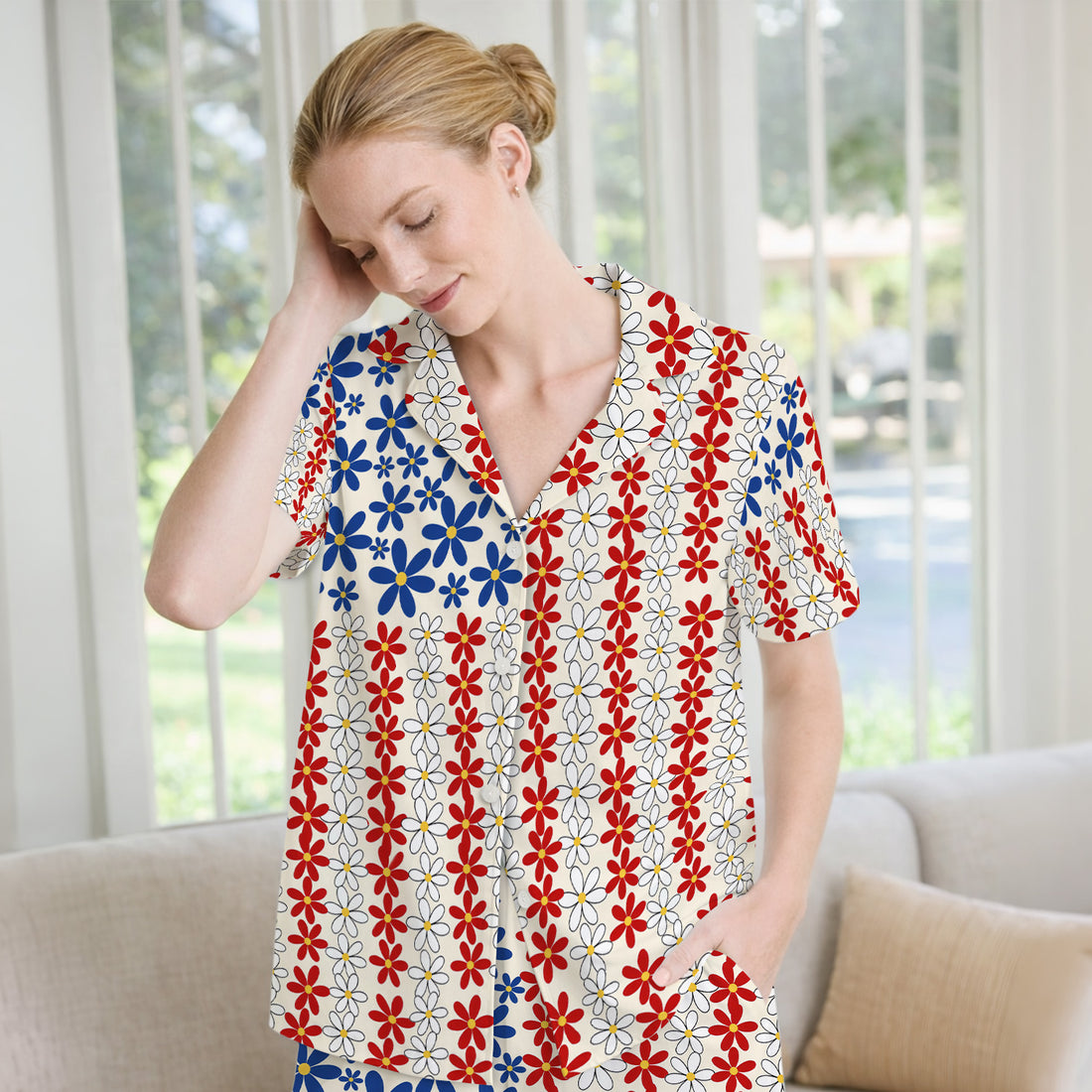 Retro Red Blue Daisy Stripe Pattern Pajama Set, Soft Breathable Fabric Comfortable Sleepwear