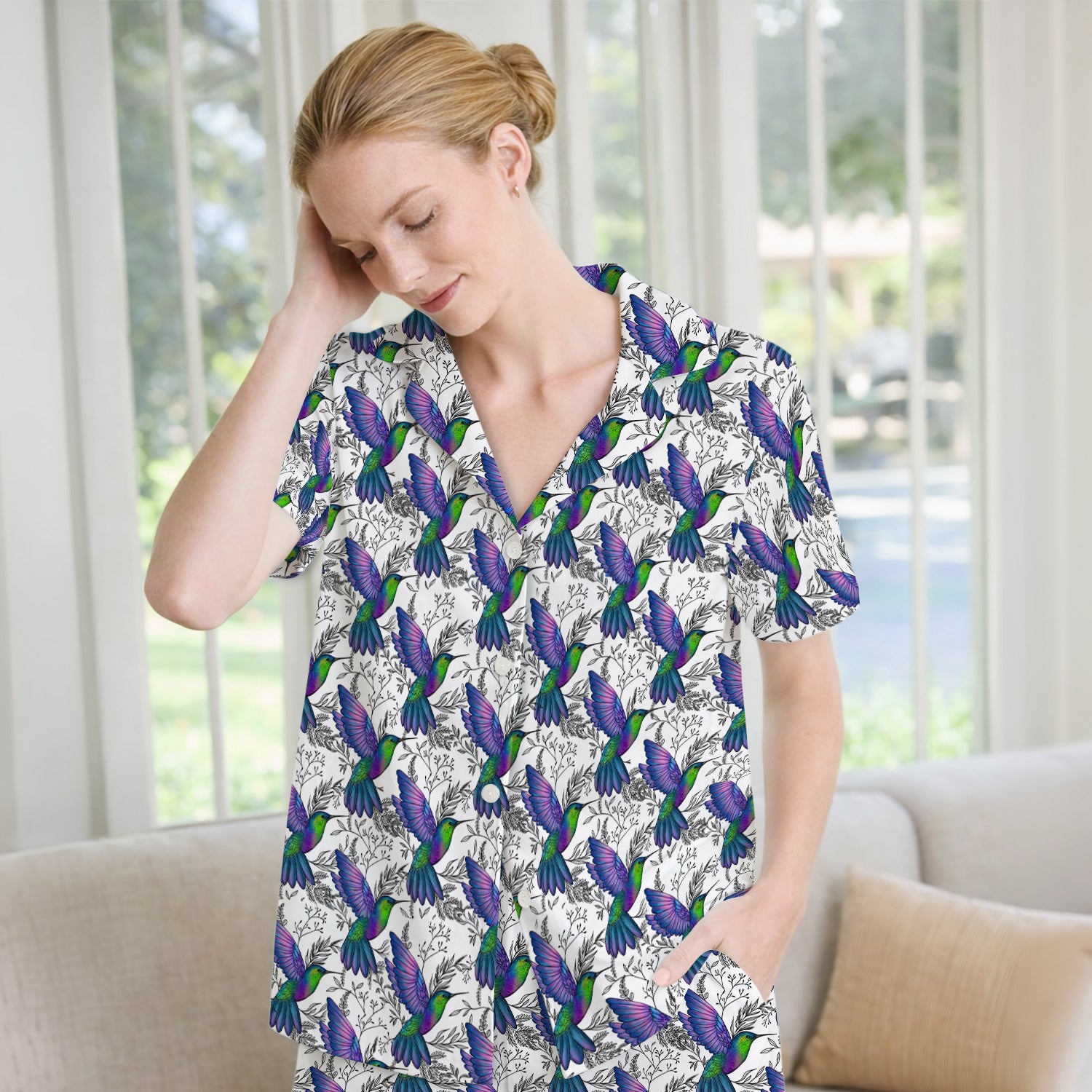 Colorful Hummingbird Flying Botanical Pattern Pajama Set, Soft Breathable Fabric Comfortable Sleepwear