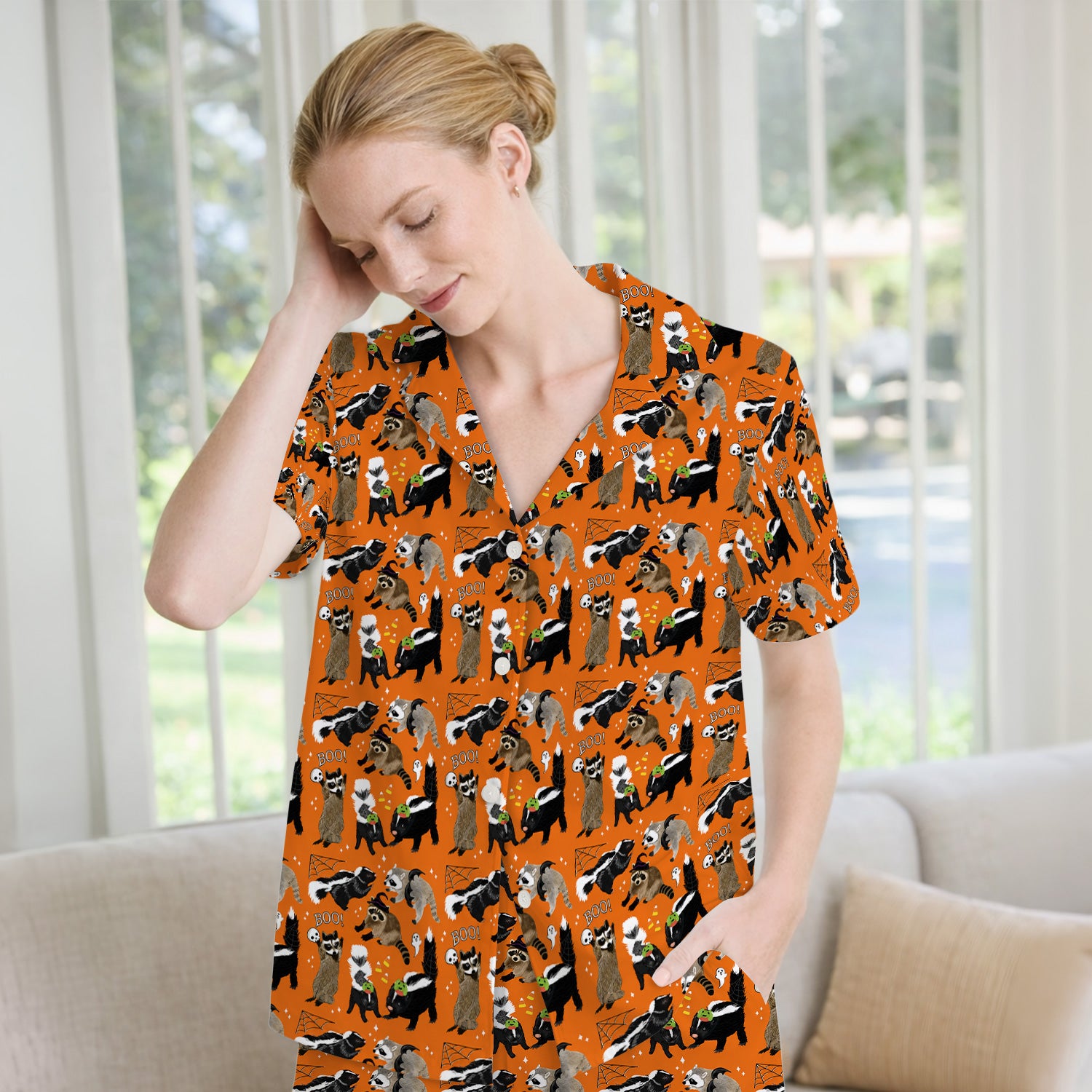 Halloween Wildlife with Skunk Raccoon Pattern Pajama Set, Soft Breathable Fabric Comfortable Sleepwear