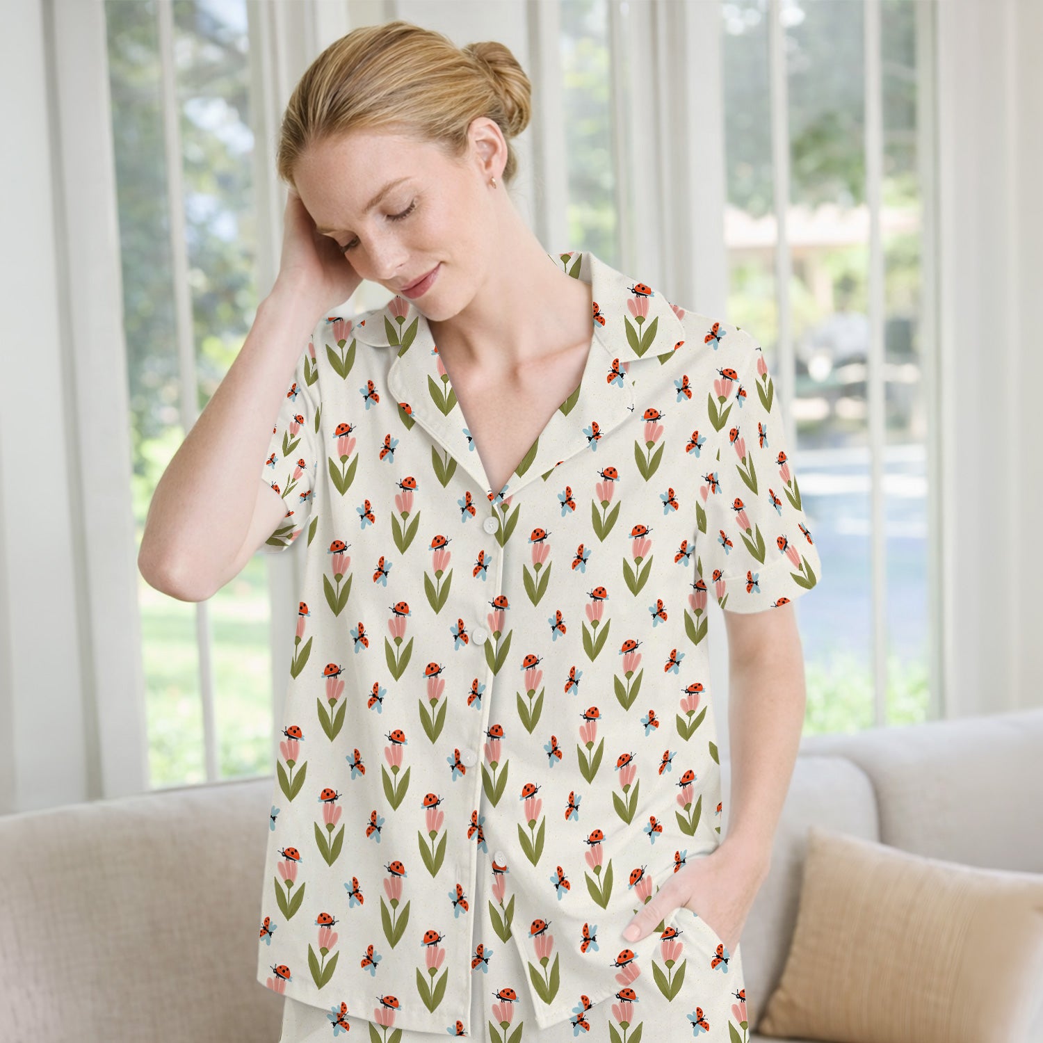 Cute Ladybug Tulip Floral Pattern Pajama Set, Soft Breathable Fabric Comfortable Sleepwear