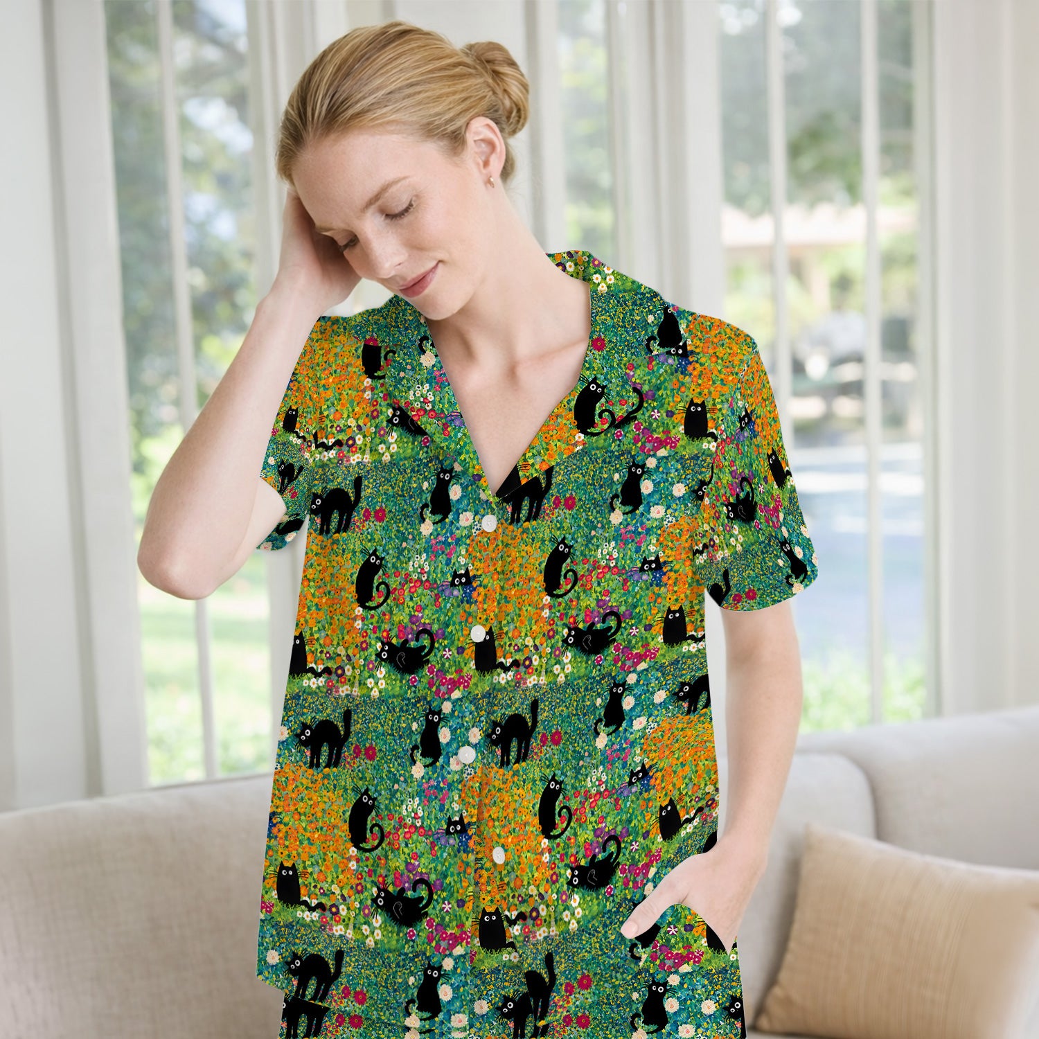Black Cat Flower Garden Pattern Pajama Set, Soft Breathable Fabric Comfortable Sleepwear
