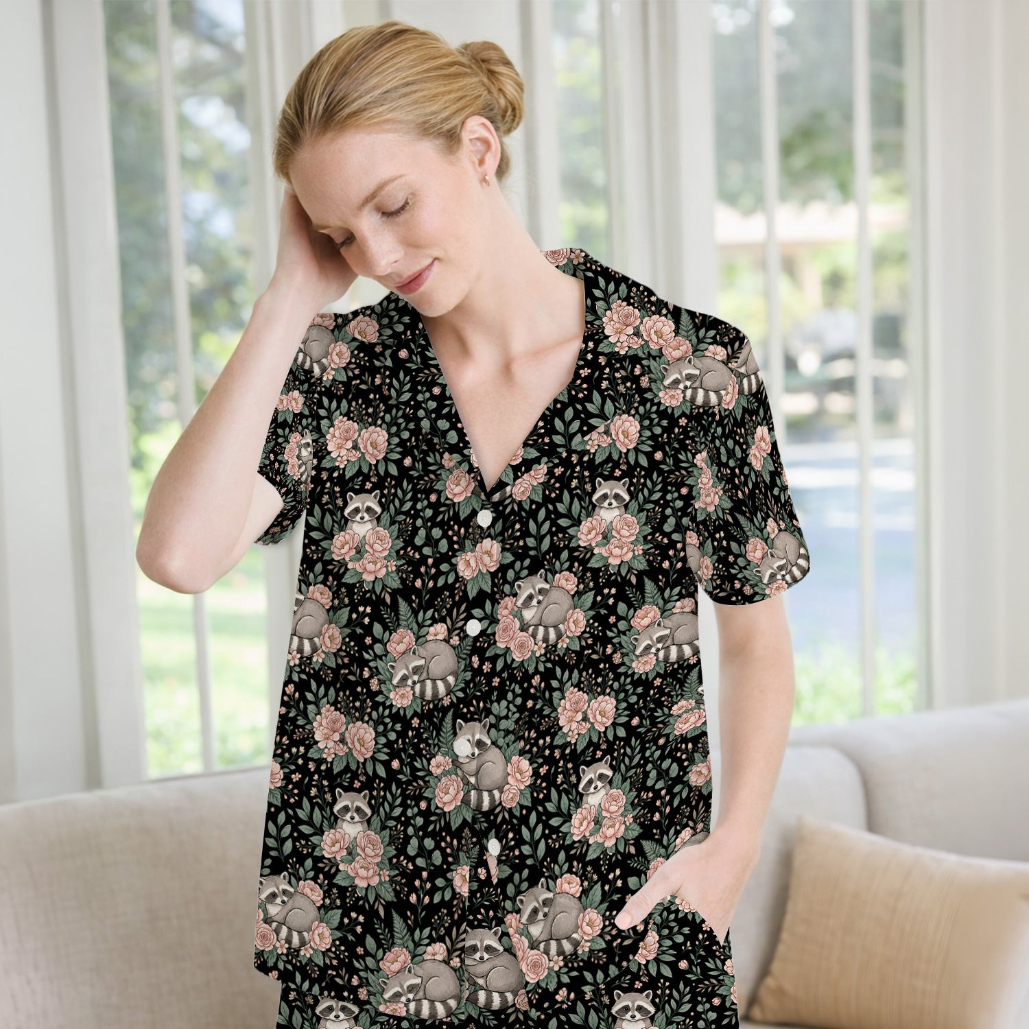 Sleeping Raccoon Rose Garden Pattern Pajama Set, Soft Breathable Fabric Comfortable Sleepwear