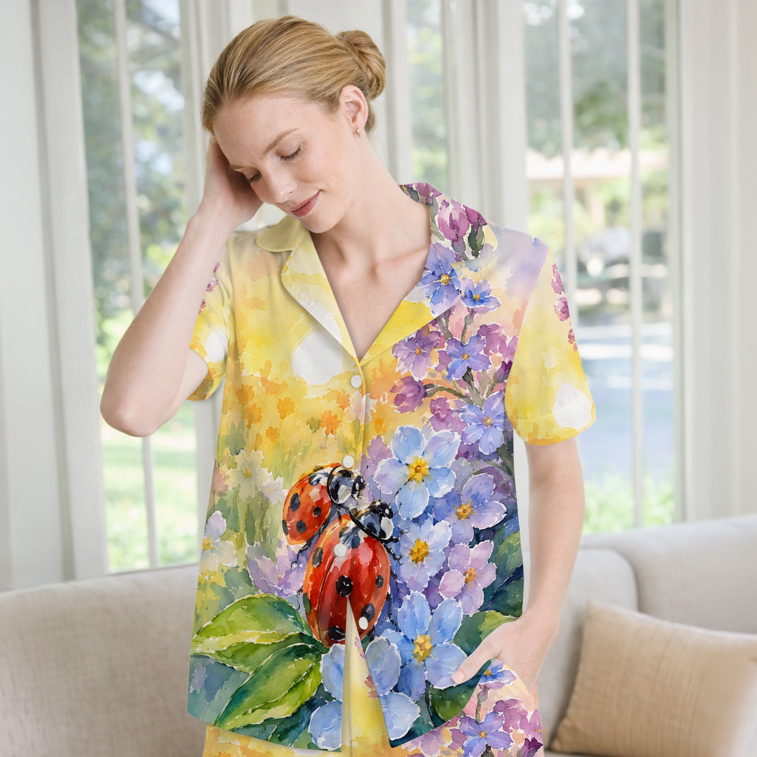 Ladybug Spring Flower Garden Print Scrub Top, Comfortable Scrubs for Nurses Pajama Set, Soft Breathable Fabric Comfortable Sleepwear
