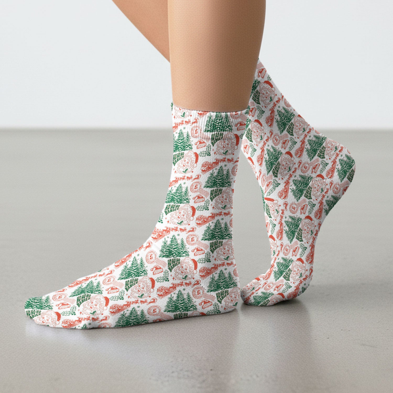 Christmas Santa Scrub Socks, Vintage Holiday Nurse Sock, Festive Medical Uniform For Nursing