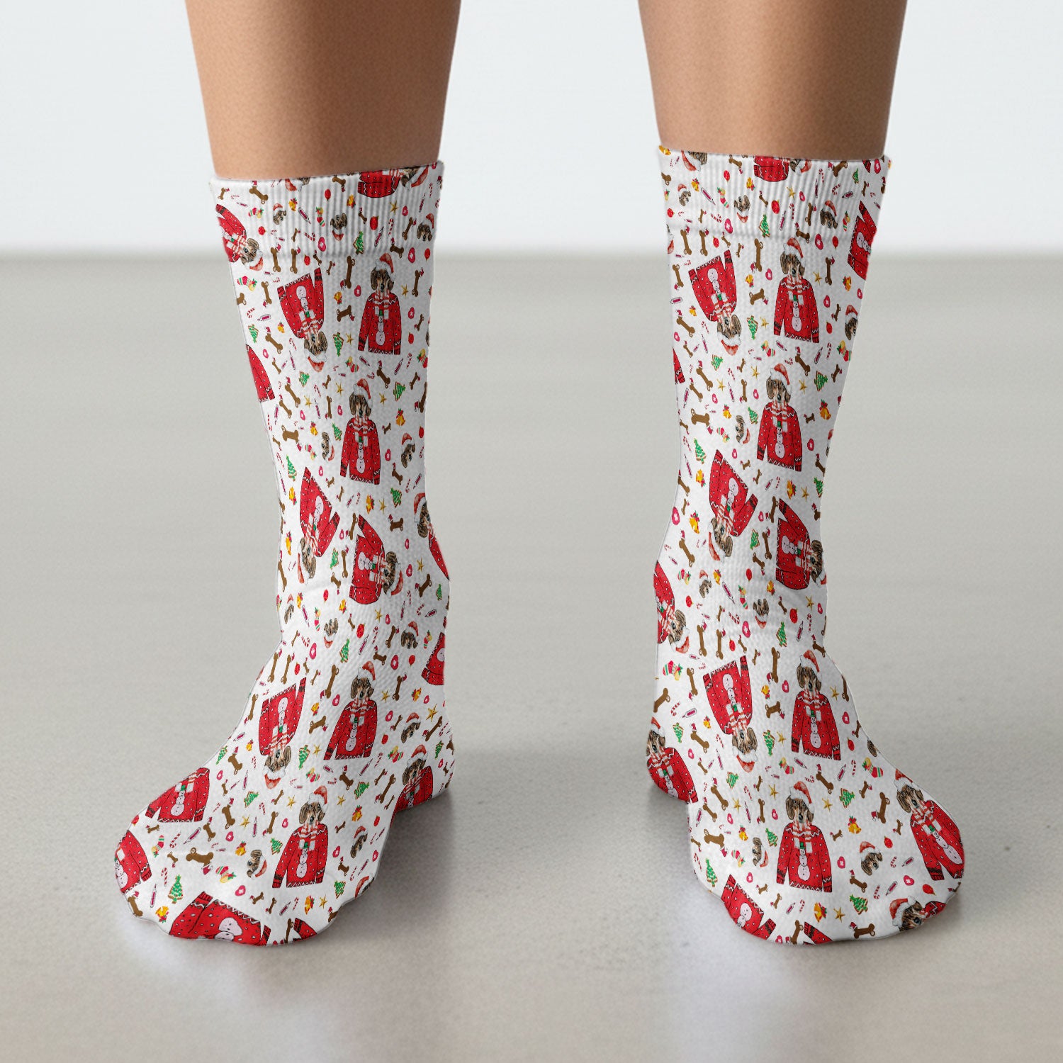Funny Dog Christmas Socks – Cute Puppy in Santa Outfit Pattern – Festive Holiday Medical Uniform For Nurses And Pet Lovers